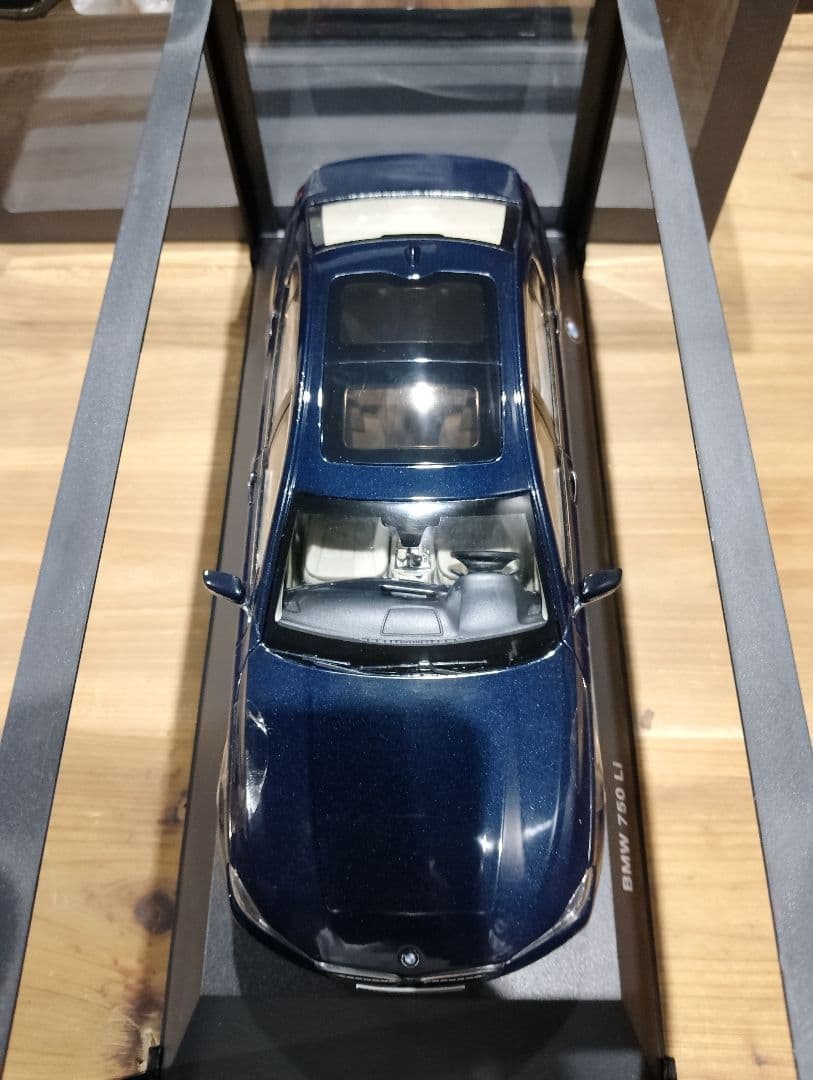 夢伝説1/18 BMW 7シリーズ 750Li ディーラーミニカー　ブルー