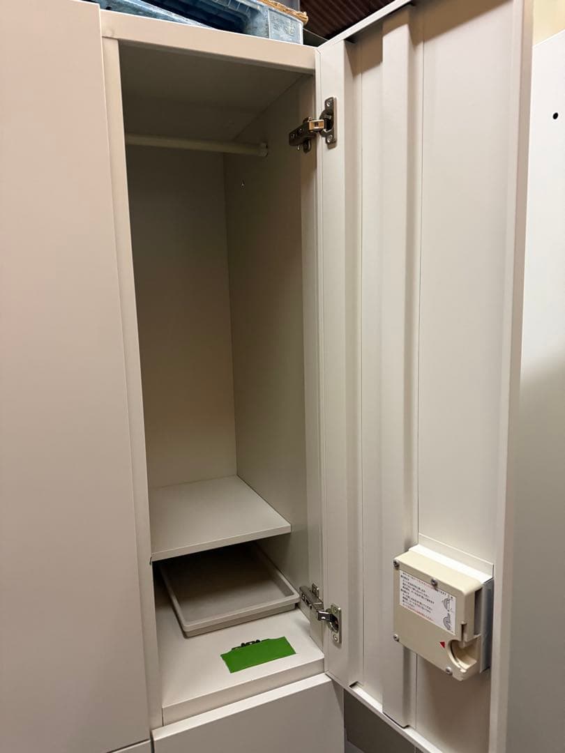 スポーツクラブ フィットネス 体育館 ６人用ロッカー