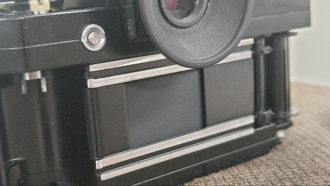 ニコンFフォトミックファインダー、実用品　50mm F1.4レンズ付、露出計OK