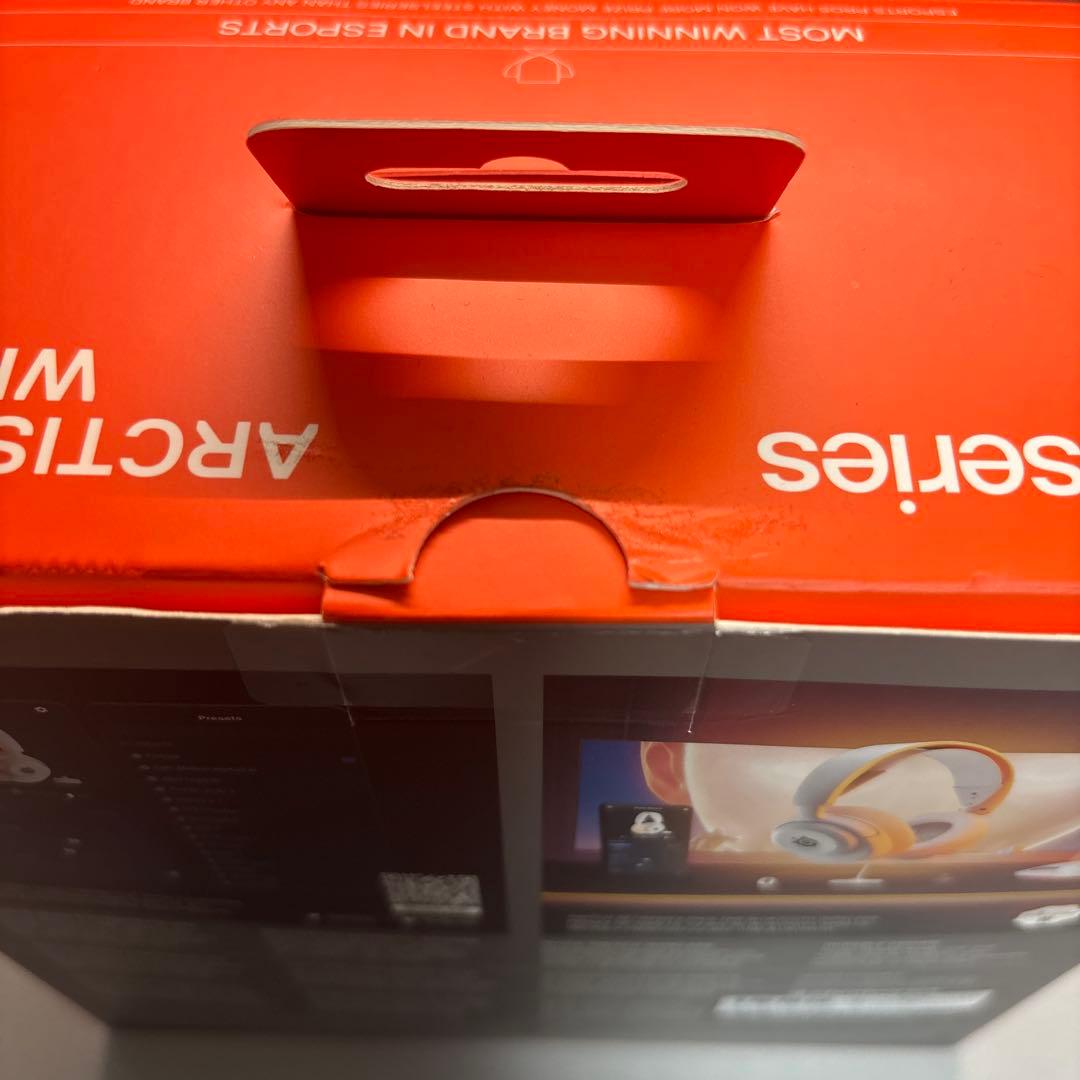 SteelSeries Arctis Nova 5 Wireless ホワイト