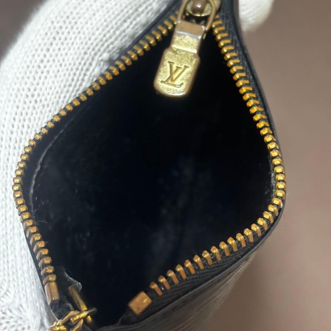 ルイヴィトン エピ ポシェットクレ ブラック キーケース ケース