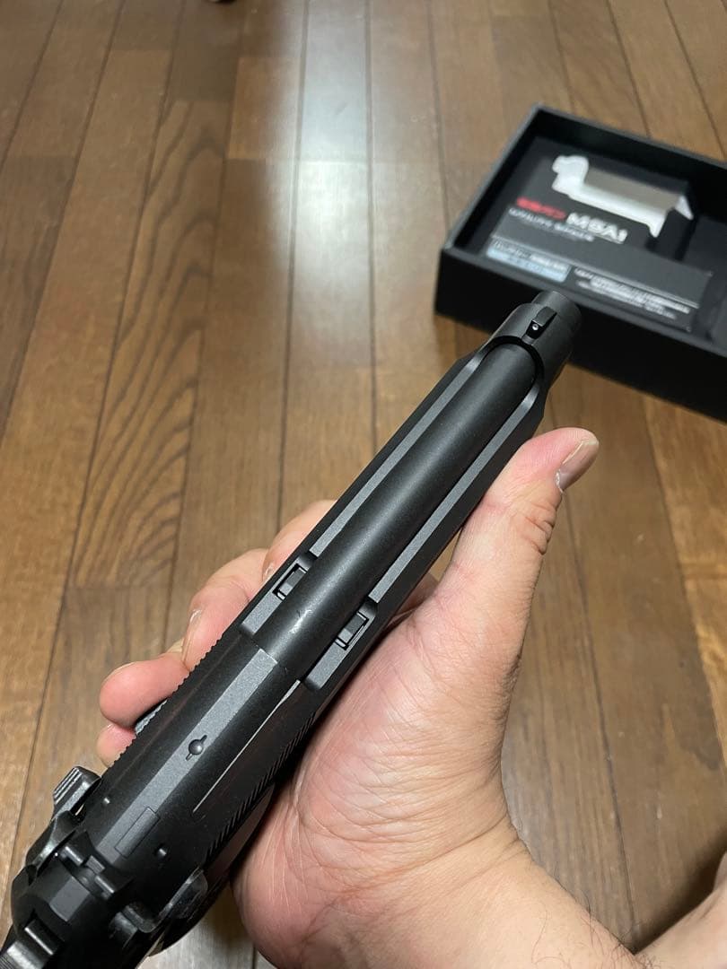 電動ハンドガン　ベレッタ　M9A1 フル・セミオート　バッテリー　充電器付き