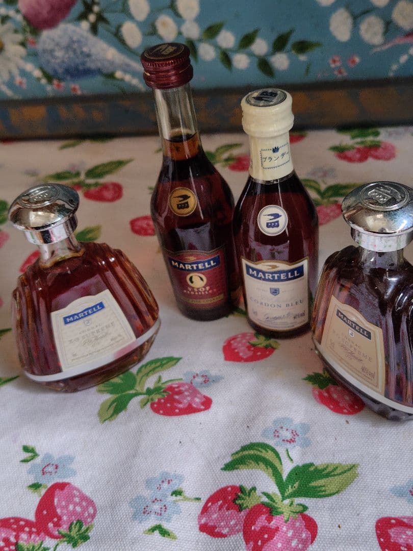 MARTELL 　マーテル　コニャック ミニボトル 4本セット