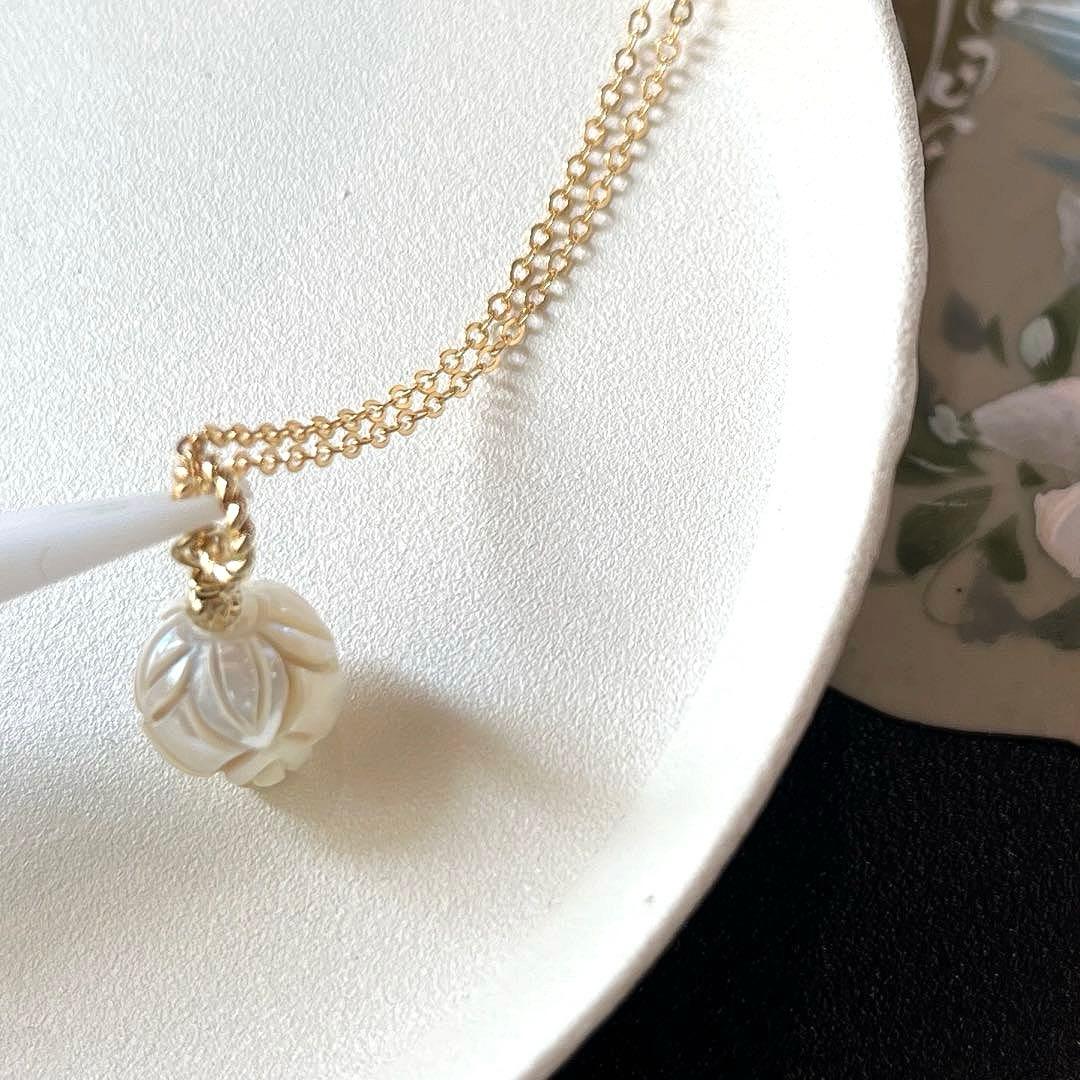 ＊＊COCO＊＊様✴︎白蝶真珠カービングネックレスTOP&デンドリックアゲート