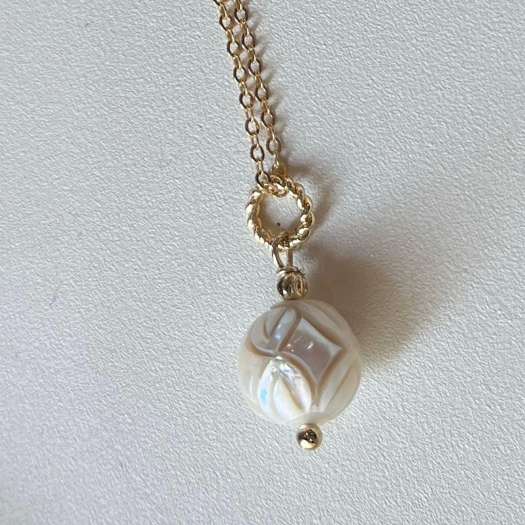 ＊＊COCO＊＊様✴︎白蝶真珠カービングネックレスTOP&デンドリックアゲート