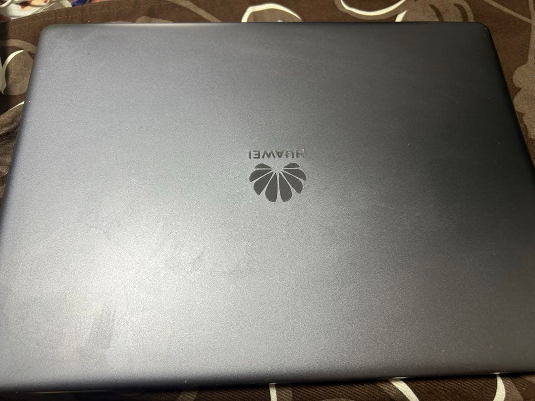 HUAWEI matebook13 256GB 問題あり