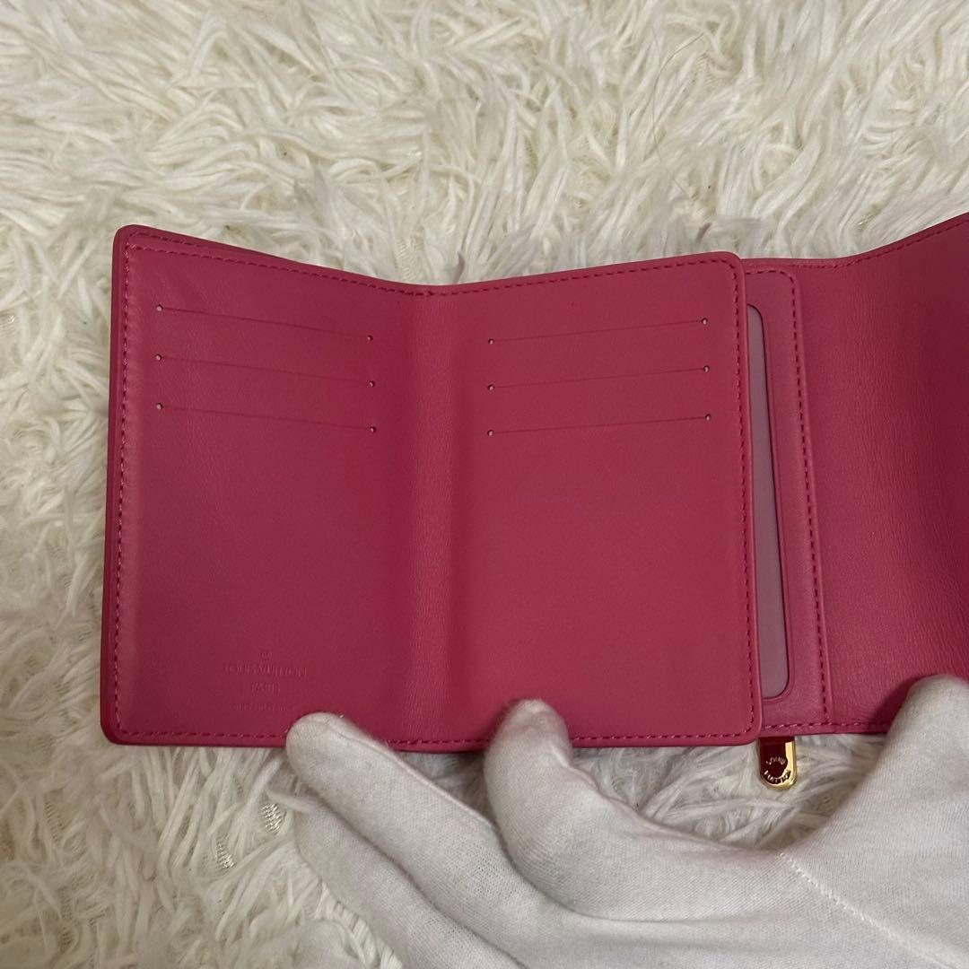 ルイヴィトン ポルトフォイユ コアラ ヴェルニ モノグラム 三つ折り コンパクト