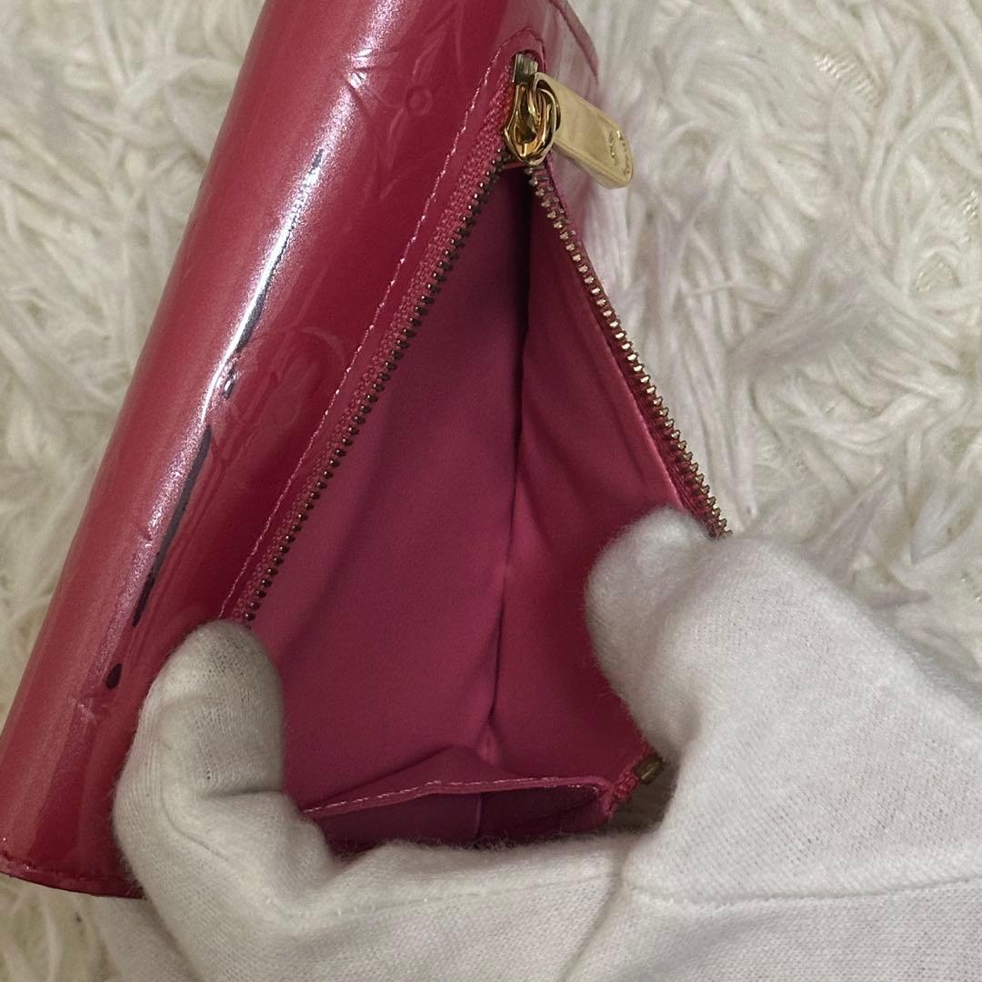 ルイヴィトン ポルトフォイユ コアラ ヴェルニ モノグラム 三つ折り コンパクト