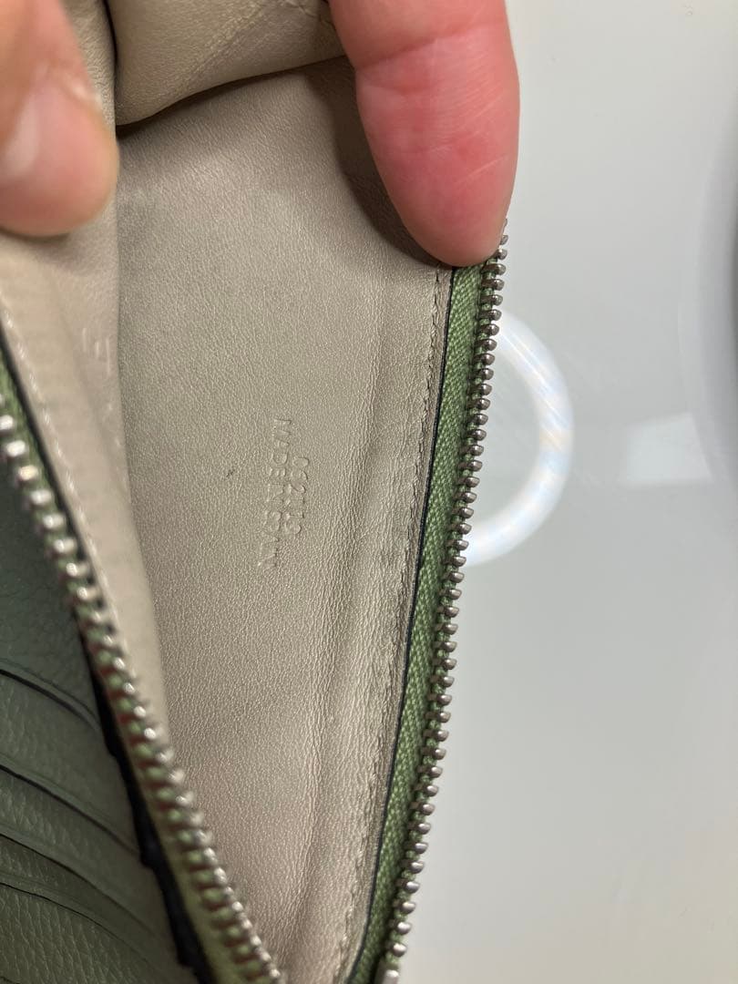 タ*マ様 LOEWE レザー ケース 緑茶色【おまけ付】