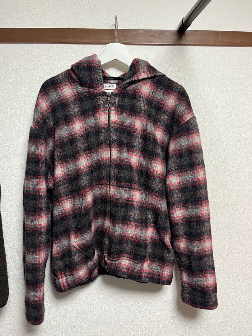 1／27までの特別価格‼︎ SUNSET 傑　ジップアップパーカー