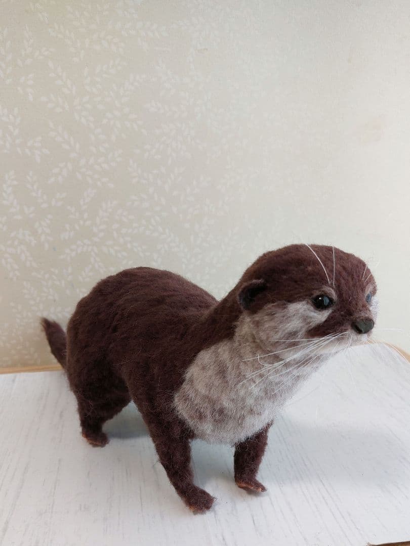 羊毛フェルト　コツメカワウソ