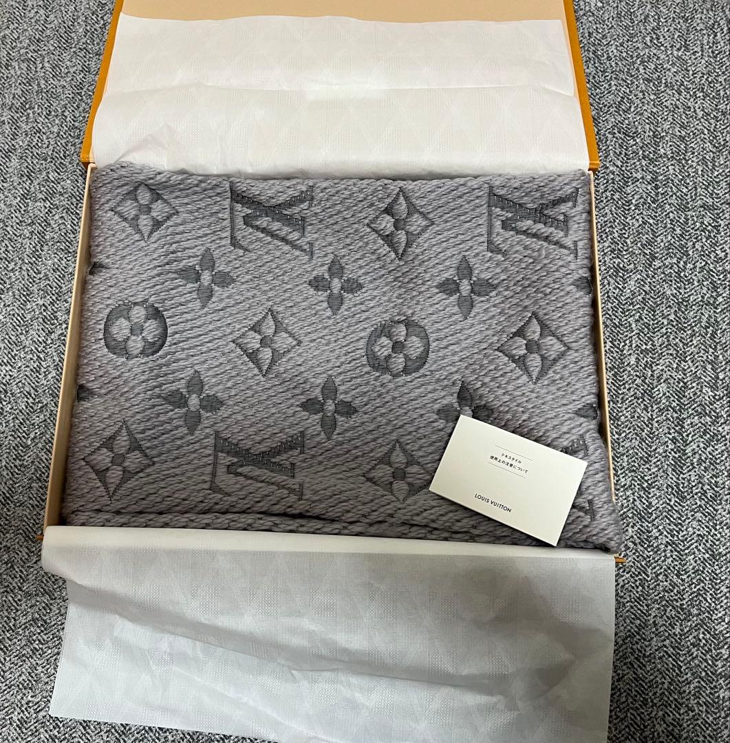 LOUIS VUITTON ルイヴィトン　マフラー　グリペルル（グレー）