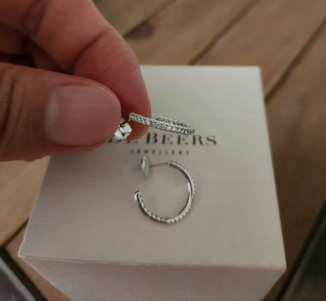 DE BEERS　ダイヤモンド　フープピアス