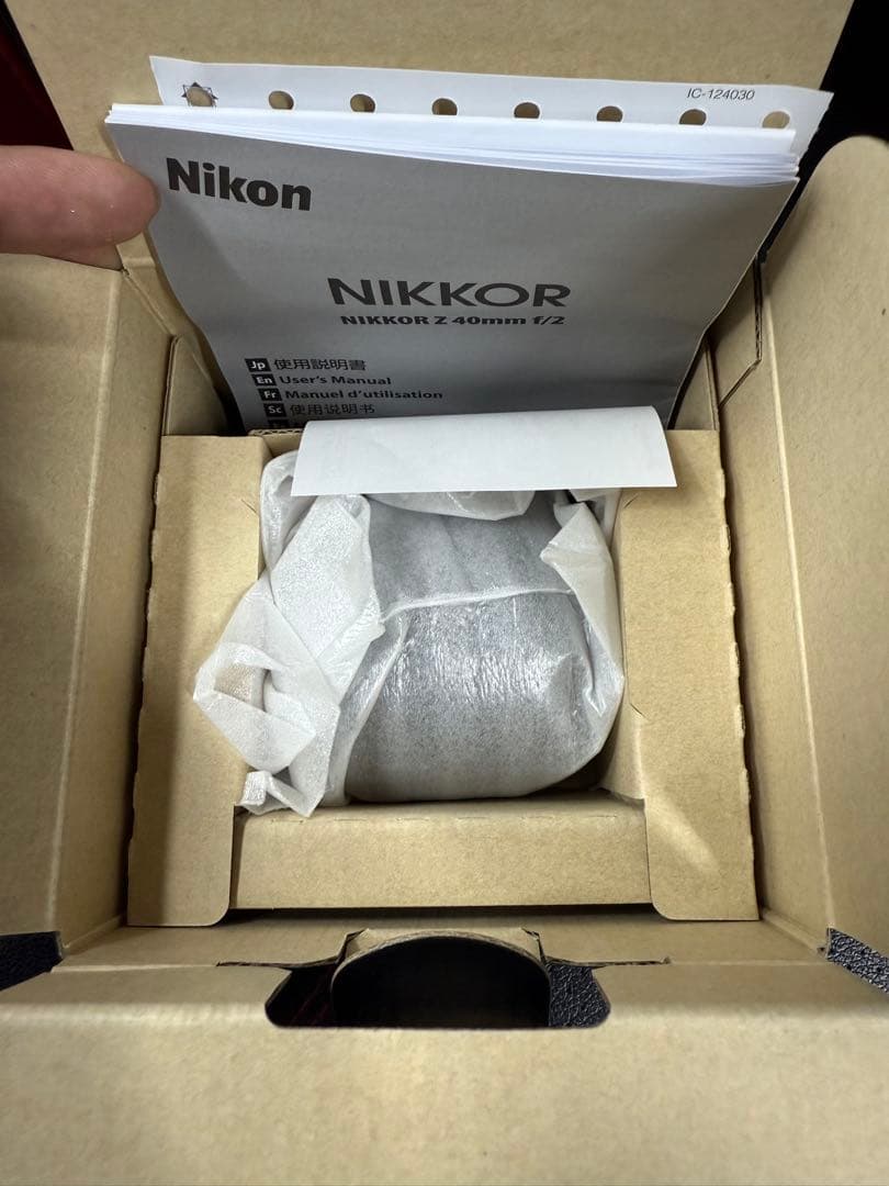 未使用　Nikon 単焦点レンズ NIKKOR Z 40mm f/2 Zマウント