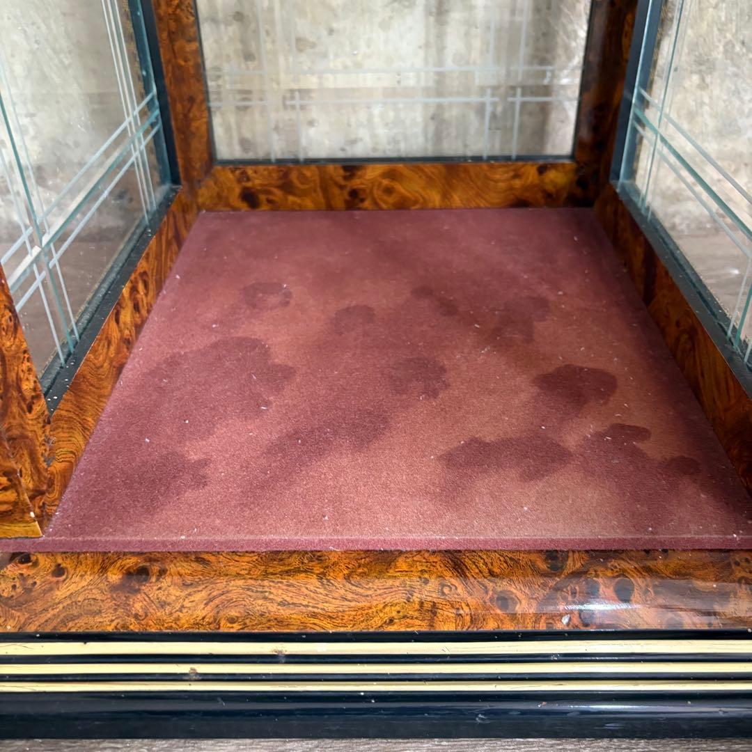 イタリア製　大理石トップ　4面ガラス　キュリオケース　コレクションケース　飾り棚