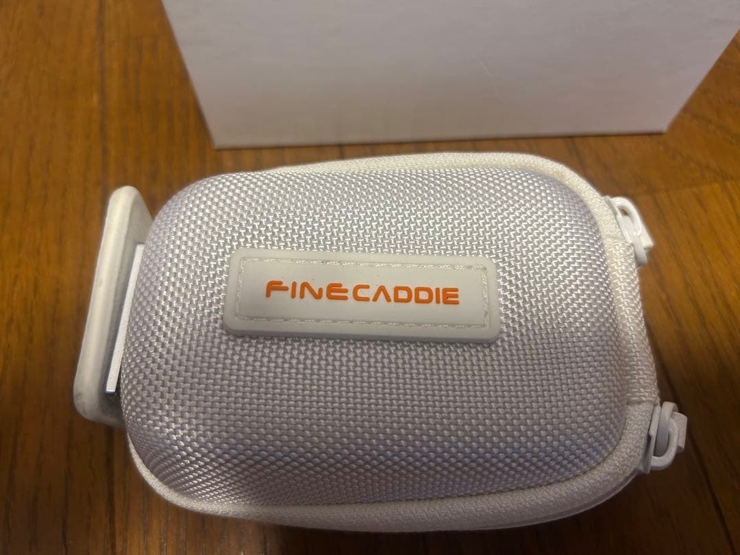 FINE CADDIE ゴルフ用距離計 ホワイト ケース付き