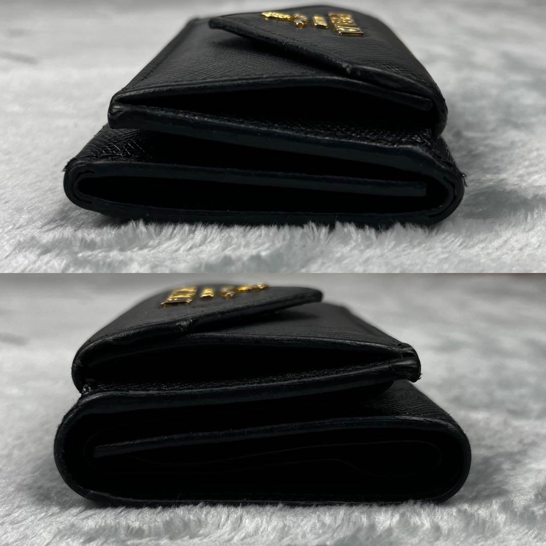 Prada プラダ 3つ折り財布 ブラック 黒 サフィアーノレザー