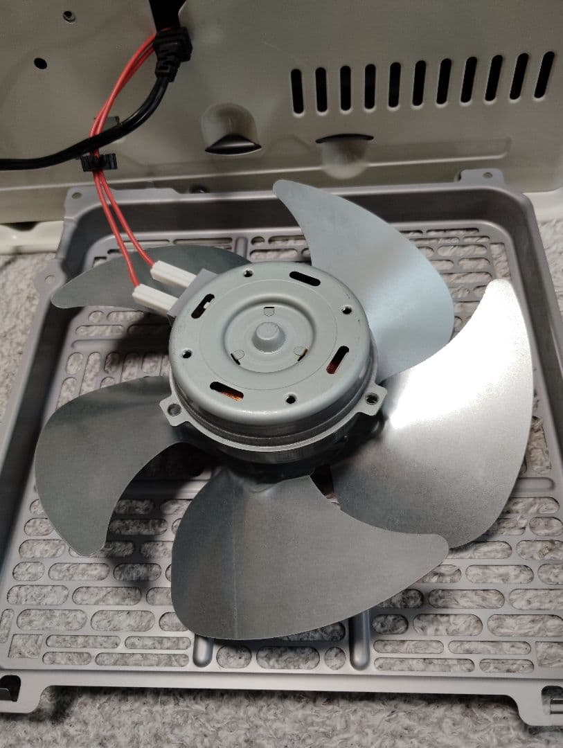 ダイニチ ブルーヒーター FW-5717LE 石油ファンヒーター 2017年製