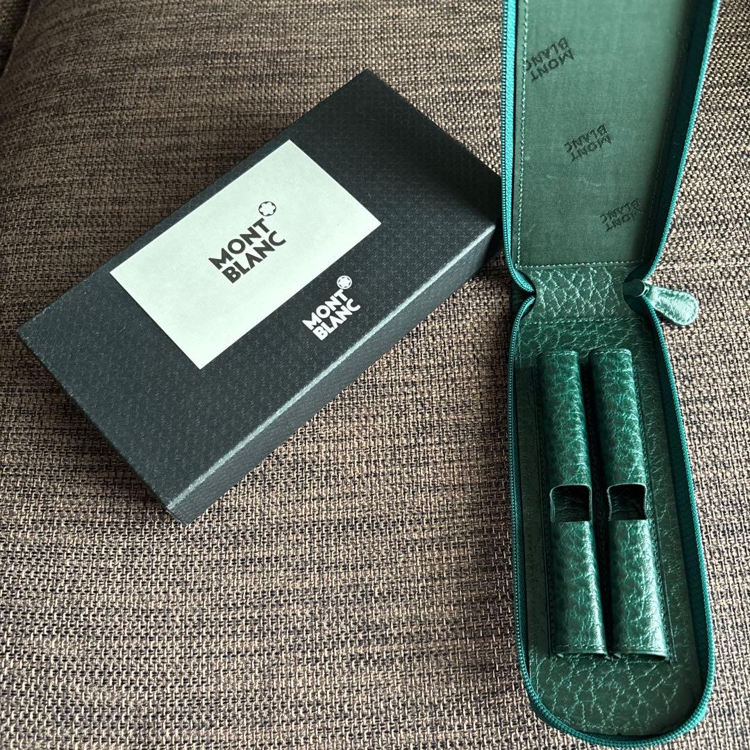 【新品】モンブランMONTBLANCペンケースグリーン本革　元箱あり