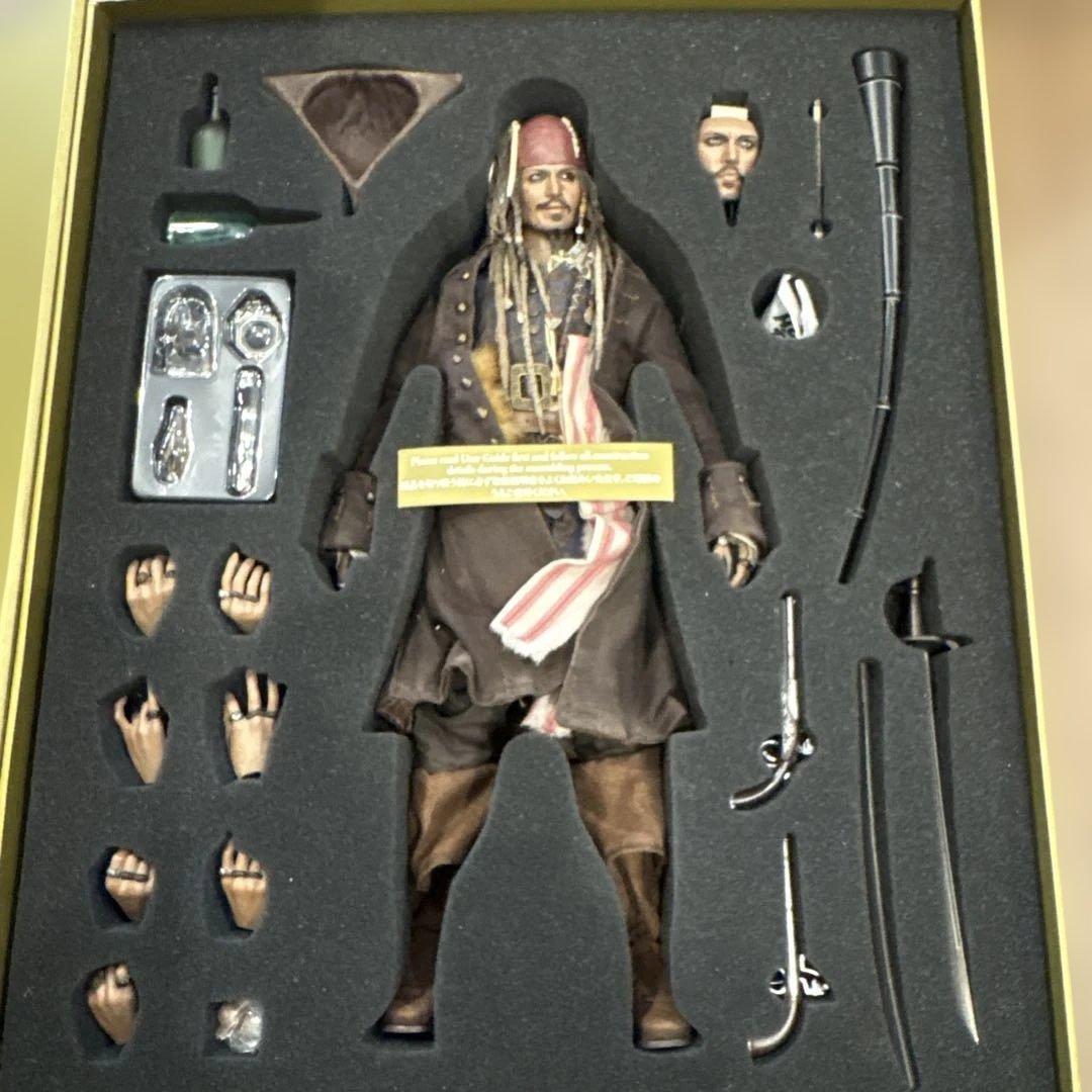 ホットトイズ　パイレーツ・オブ・カリビアン　ジャック・スパロウ