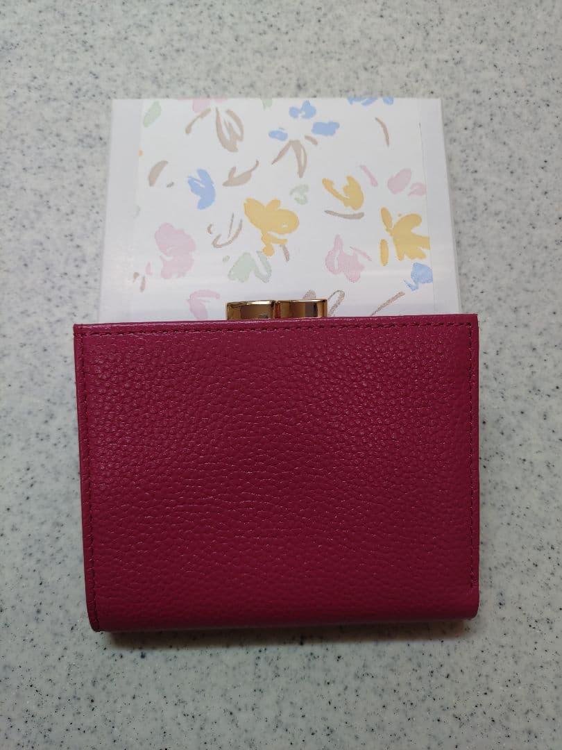 皇居　財布　二つ折りがま口財布　濃いピンク　新品・未使用
