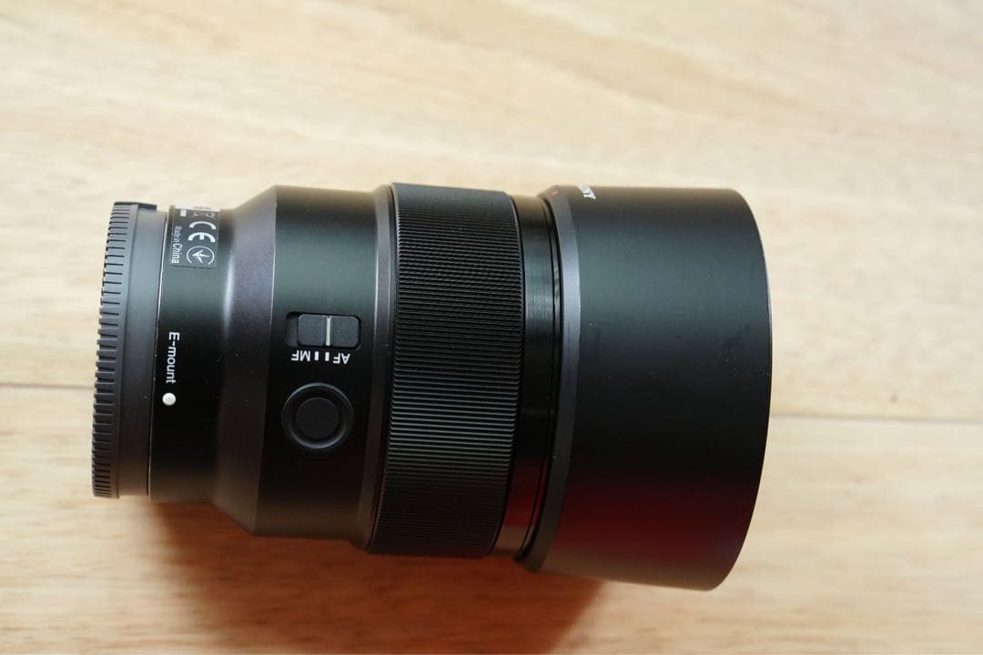 SONY FE 85mm F1.8 SEL85F18 / ソニーEマウント
