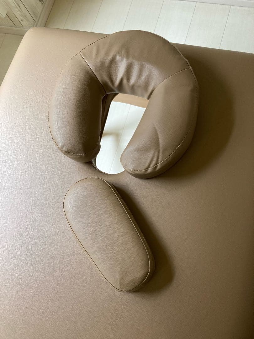 マッサージ　エステ　ベッド　施術ベッド　折りたたみベッド