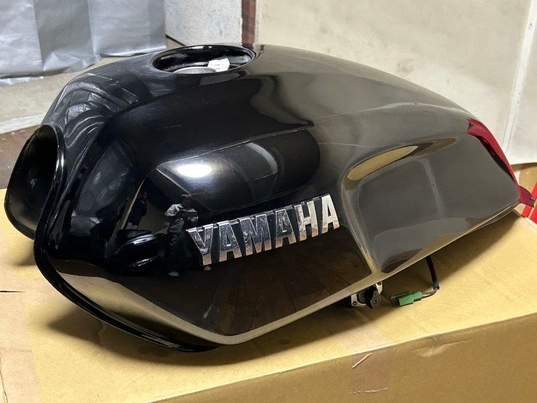 XJR1300 RP01J ガソリンタンク 黒