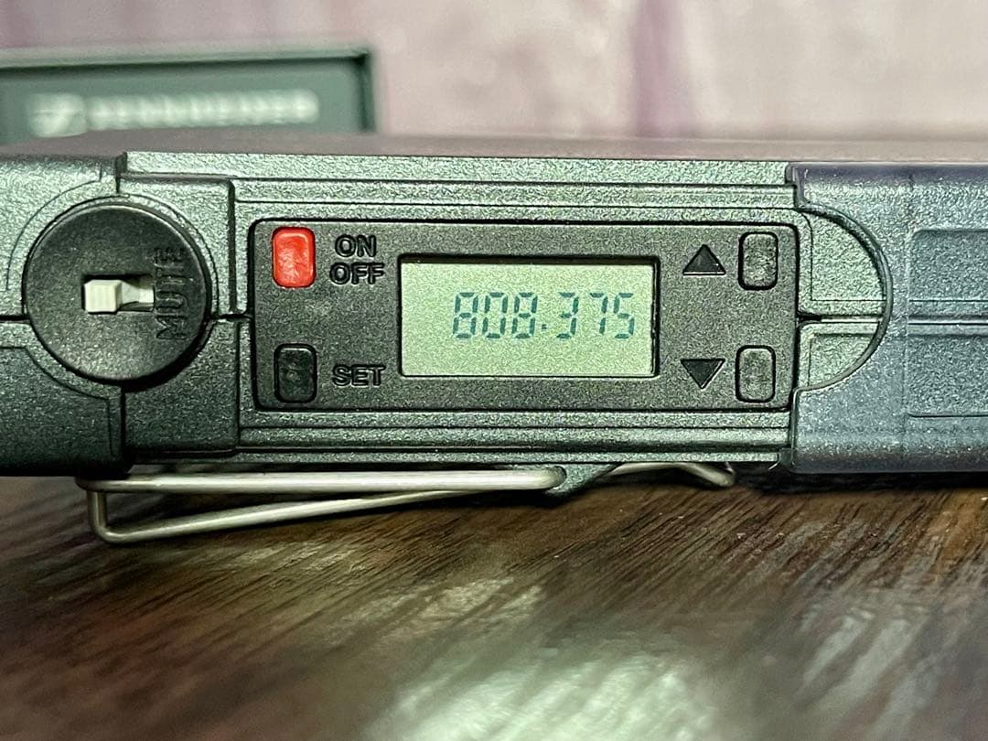 ⑤Sennheiser EW100 B帯 ワイヤレスシステム ラベリアマイク付き