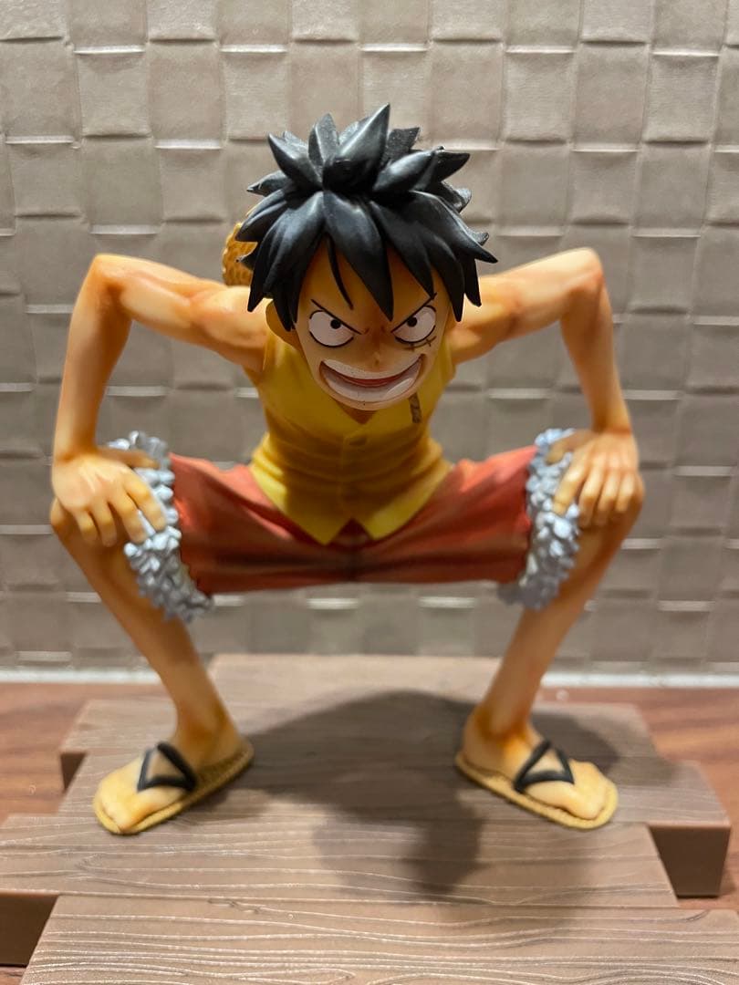 ワンピースフィギュア　頂上決戦ルフィ　　　白髭海賊団との共闘　送料無料