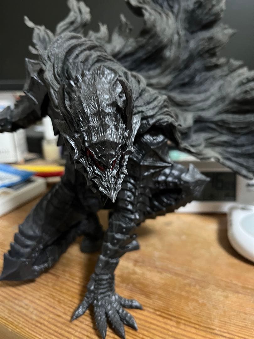 ベルセルク　一番くじ　A賞　本体、台座のみ