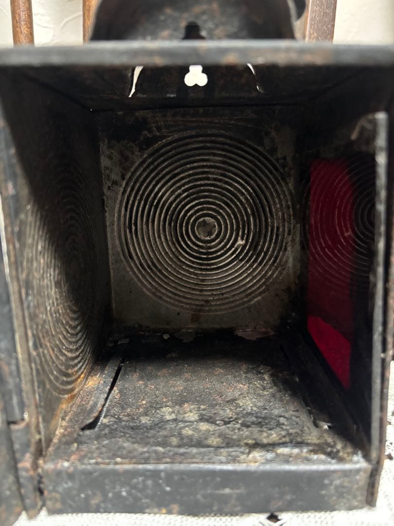 フランスアンティーク ランタン 黒色 赤いガラス