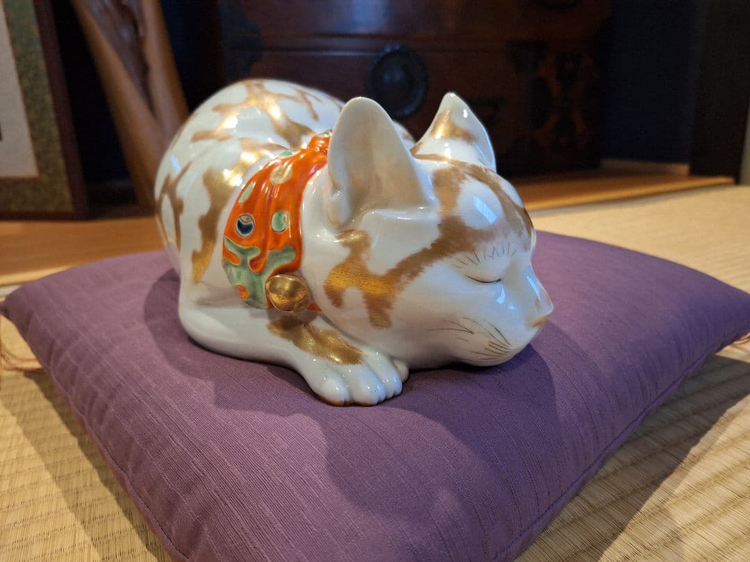 海を渡り、米国で百年以上眠り続けた猫！明治後期 眠り猫ねこ 招き猫 古伊万里九谷