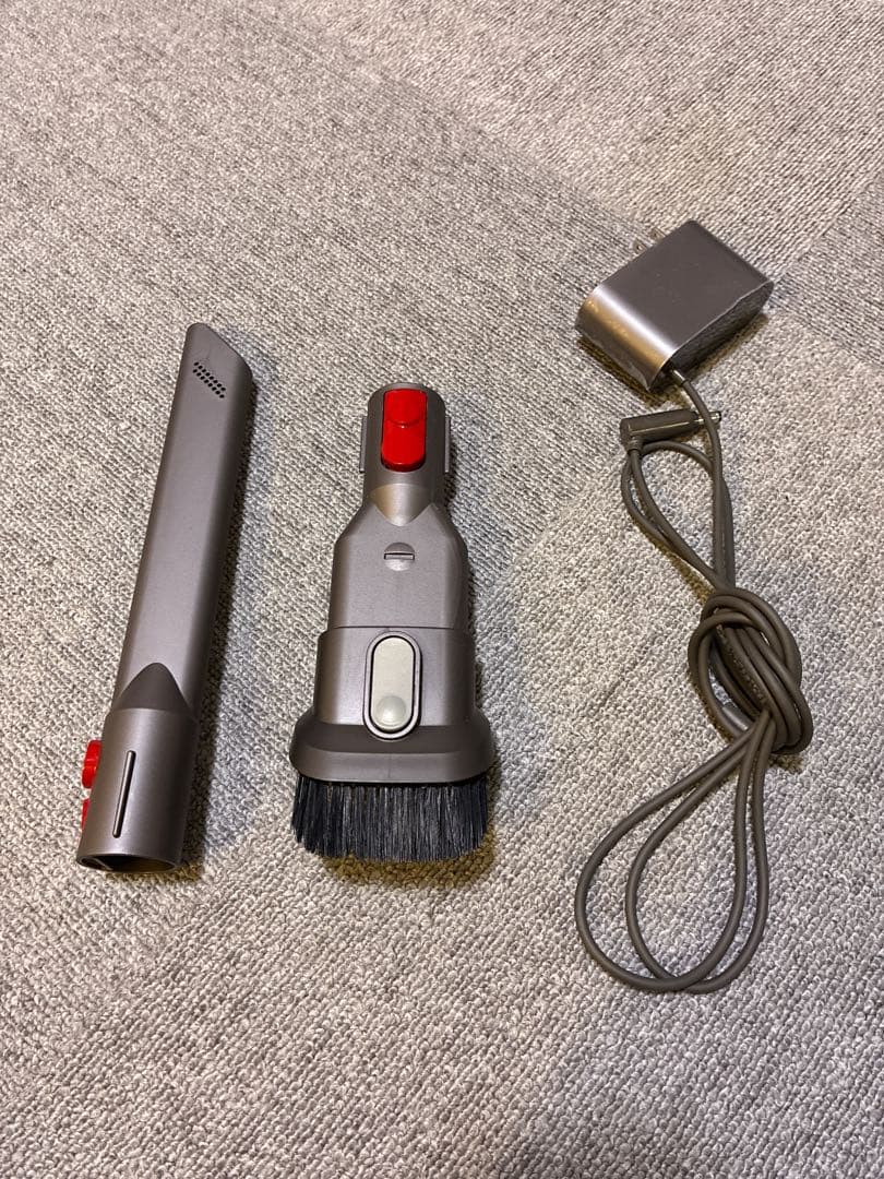 ダイソンv7 SV11コードレスクリーナー