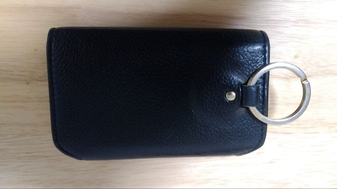 BALENCIAGA ブラックレザーキーケース