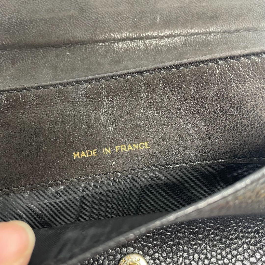 CHANEL シャネル　キャビアスキン　ココマーク　折り財布