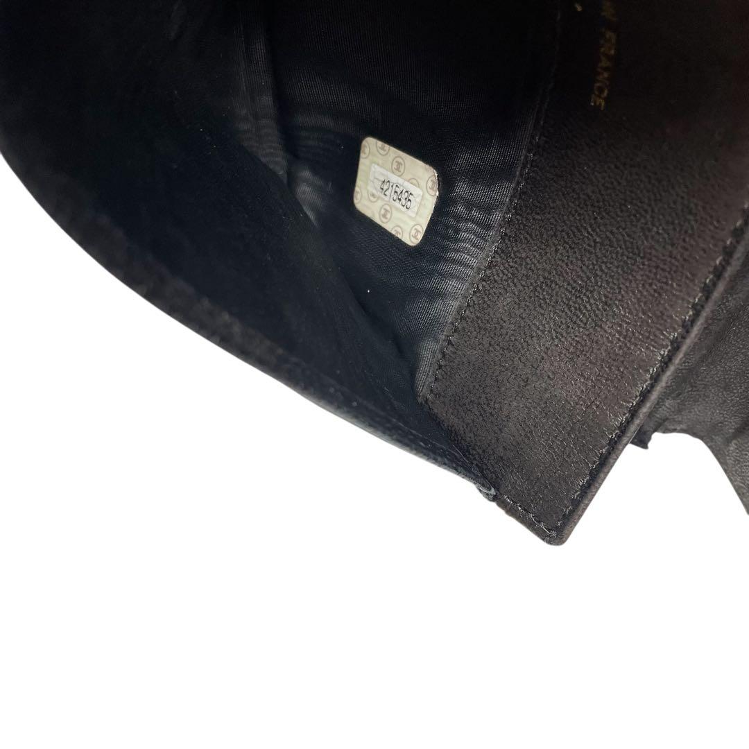 CHANEL シャネル　キャビアスキン　ココマーク　折り財布