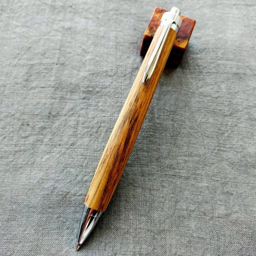 ターキッシュピスタチオ　ハンドメイド　木軸ボールペン　G2　天然木　シルバー