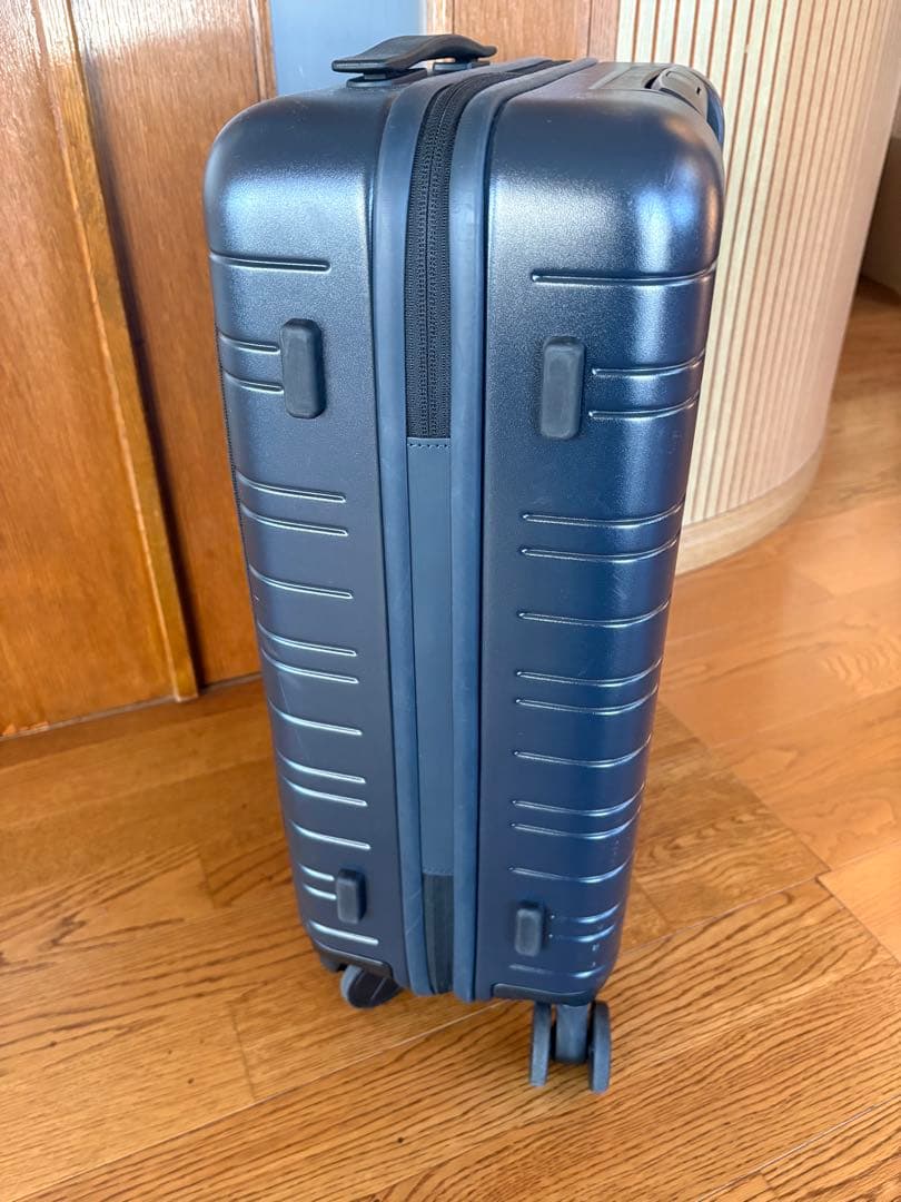 マクド メルセデスベンツノベルテキャリーケース