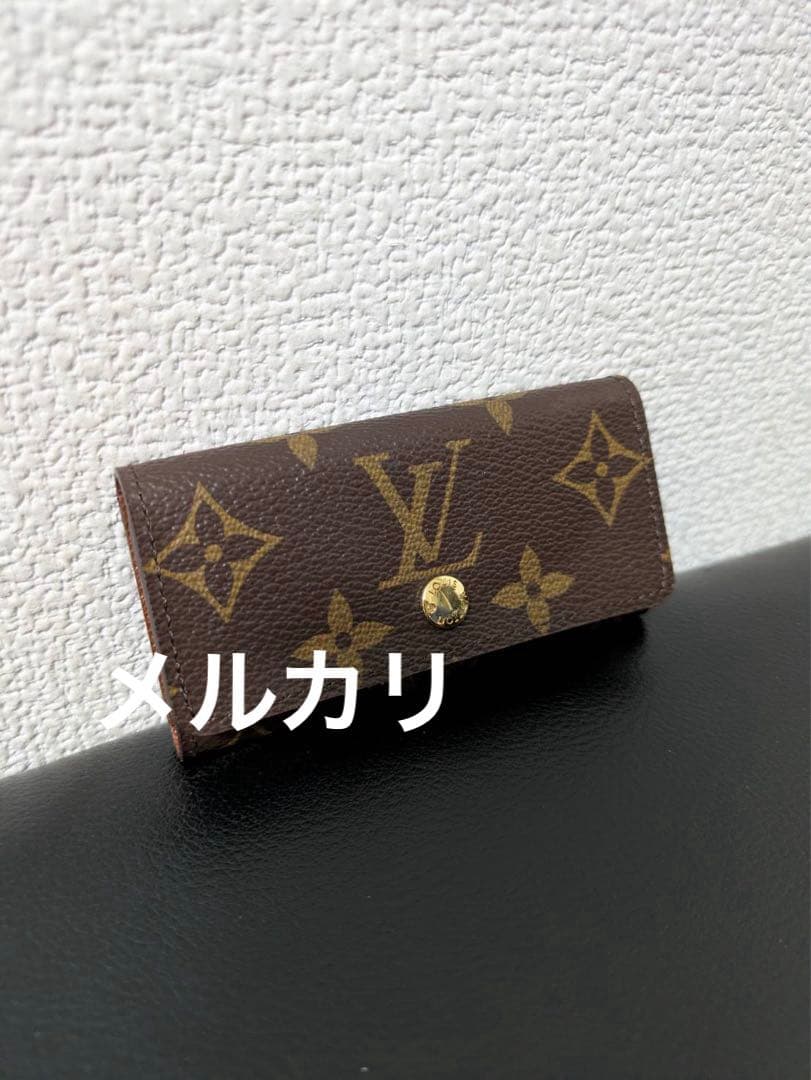 LOUIS VUITTON ルイヴィトンキーケース　モノグラム　4連