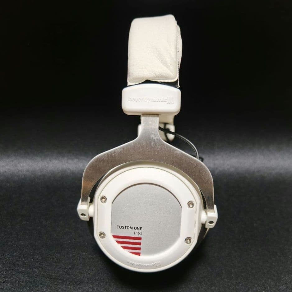 beyerdynamic CUSTOM ONE PRO ホワイト