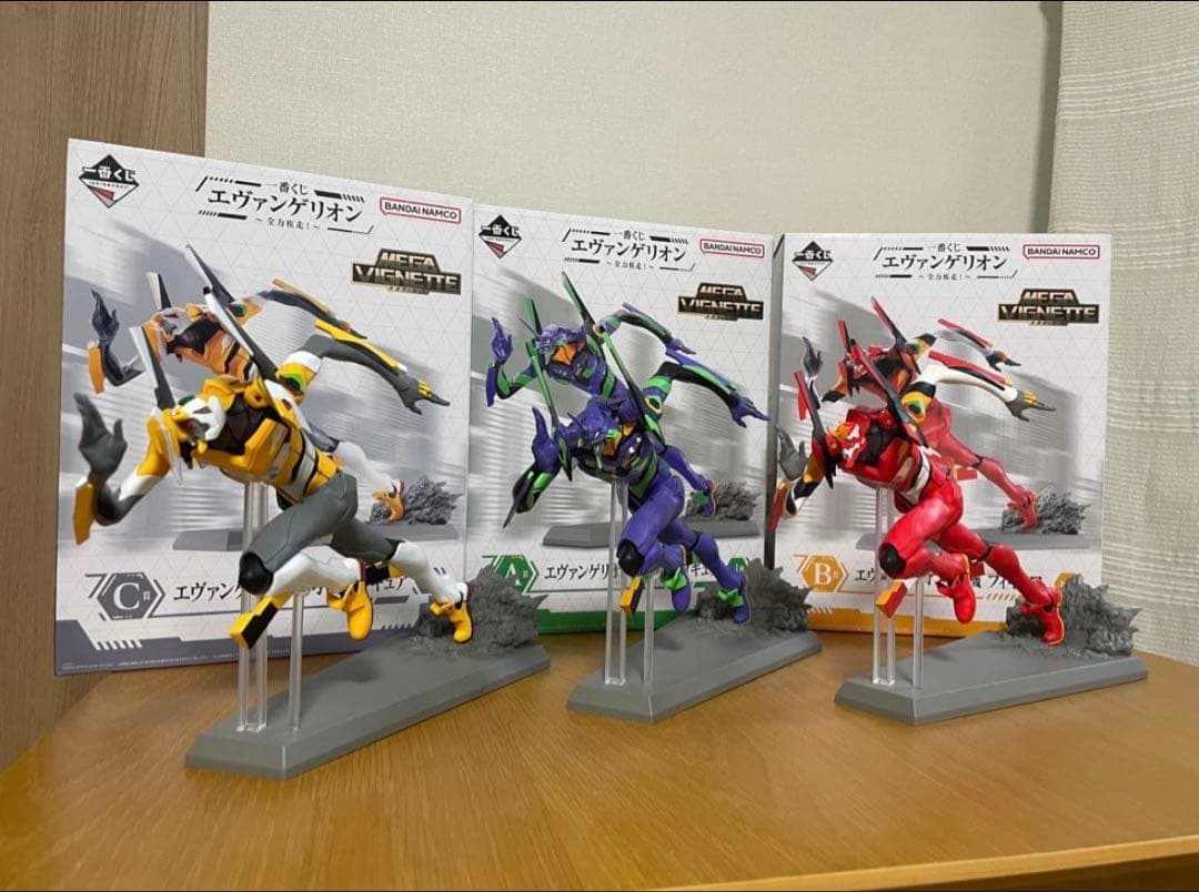 一番くじ　初号機、零号機、2号機フィギュア