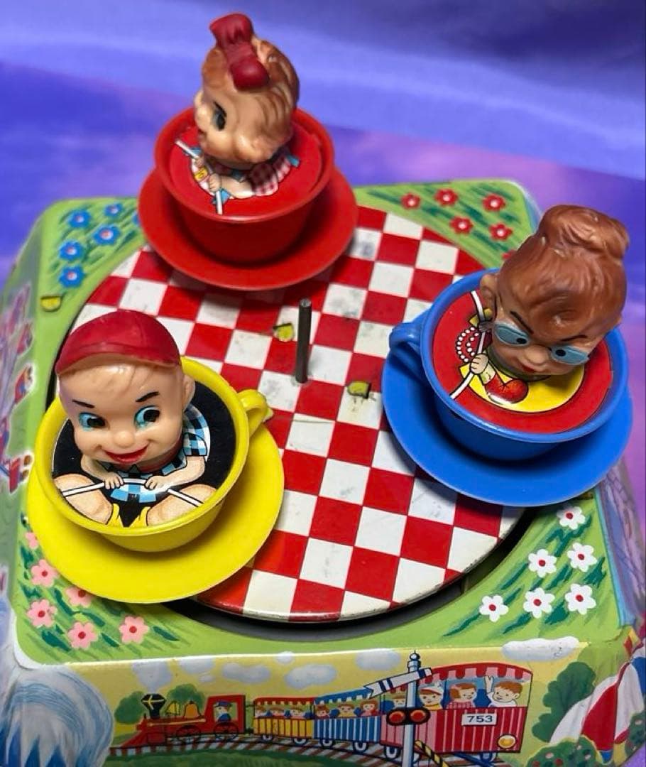 珍品 希少 1960年代製 ファンランドカップライド ブリキ製 日本製 箱付き