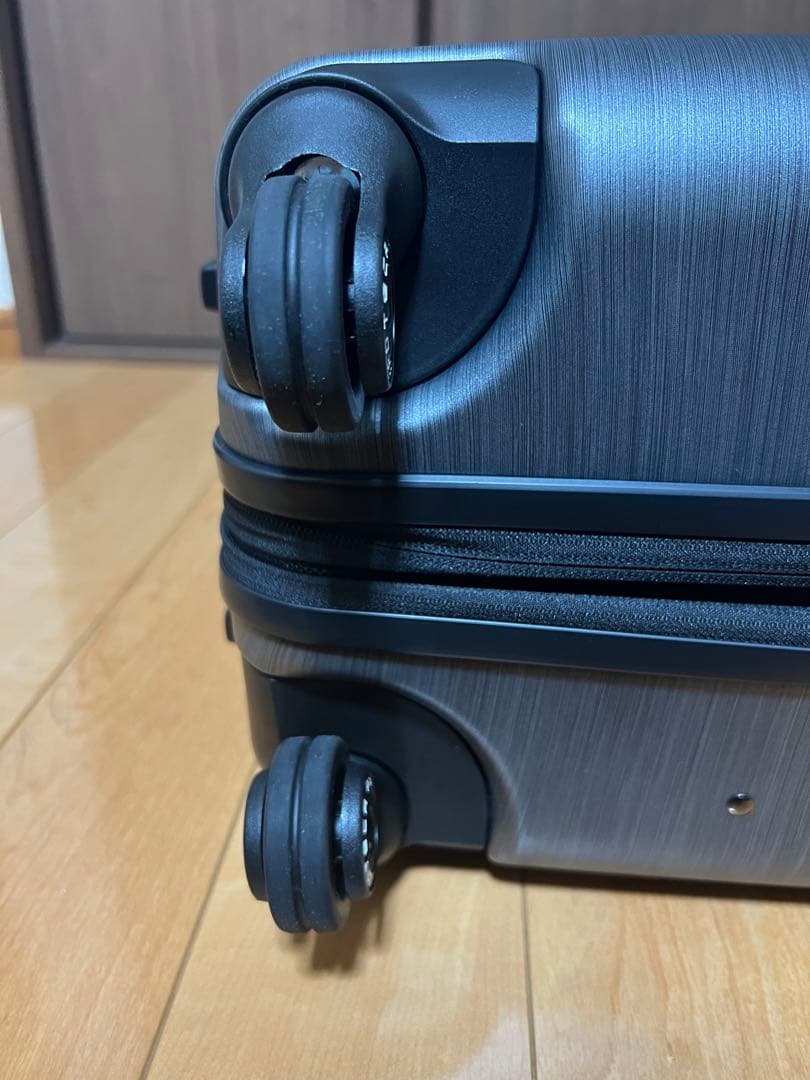 【美品】プロテカ トラクション2 68/77L静音TSA付