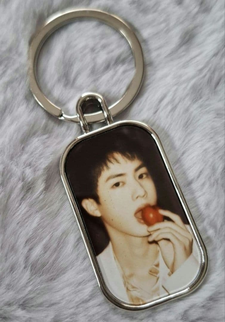 専用です。BTS♡ V✰JUNGKOOK ♡パスケース&小銭入れ...