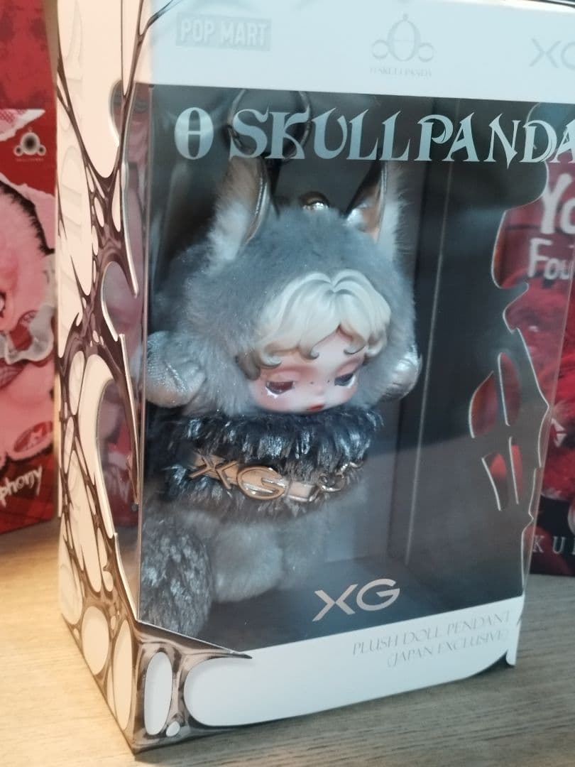新品未開封　SKULLPANDA × XG ぬいぐるみペンダント 日本限定