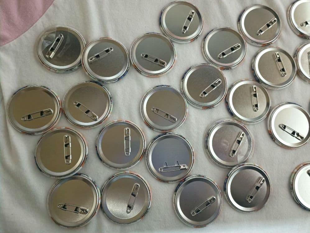 すとぷり　ジェル　缶バッチ　2022　newyear 等身　にゅーいやー