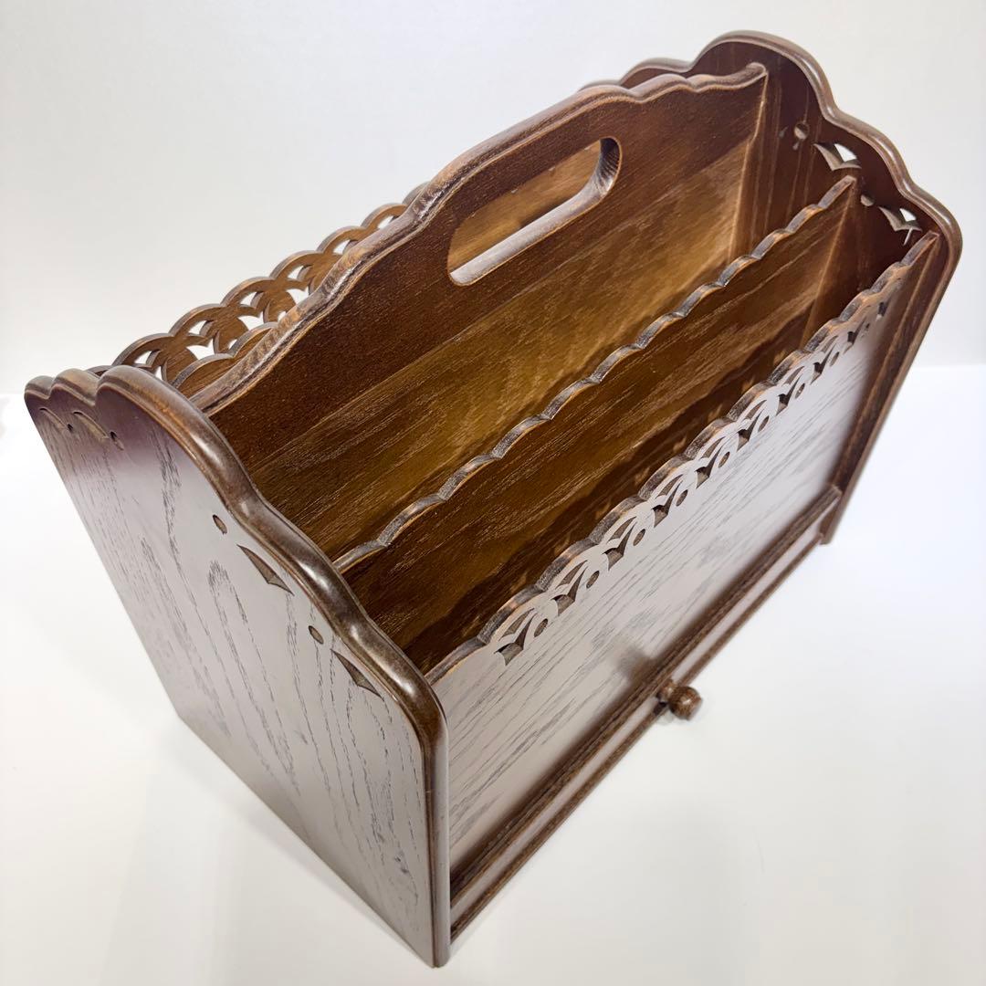 希少！パリの雑貨屋 マガジンラック レース模様 レトロ アンティーク