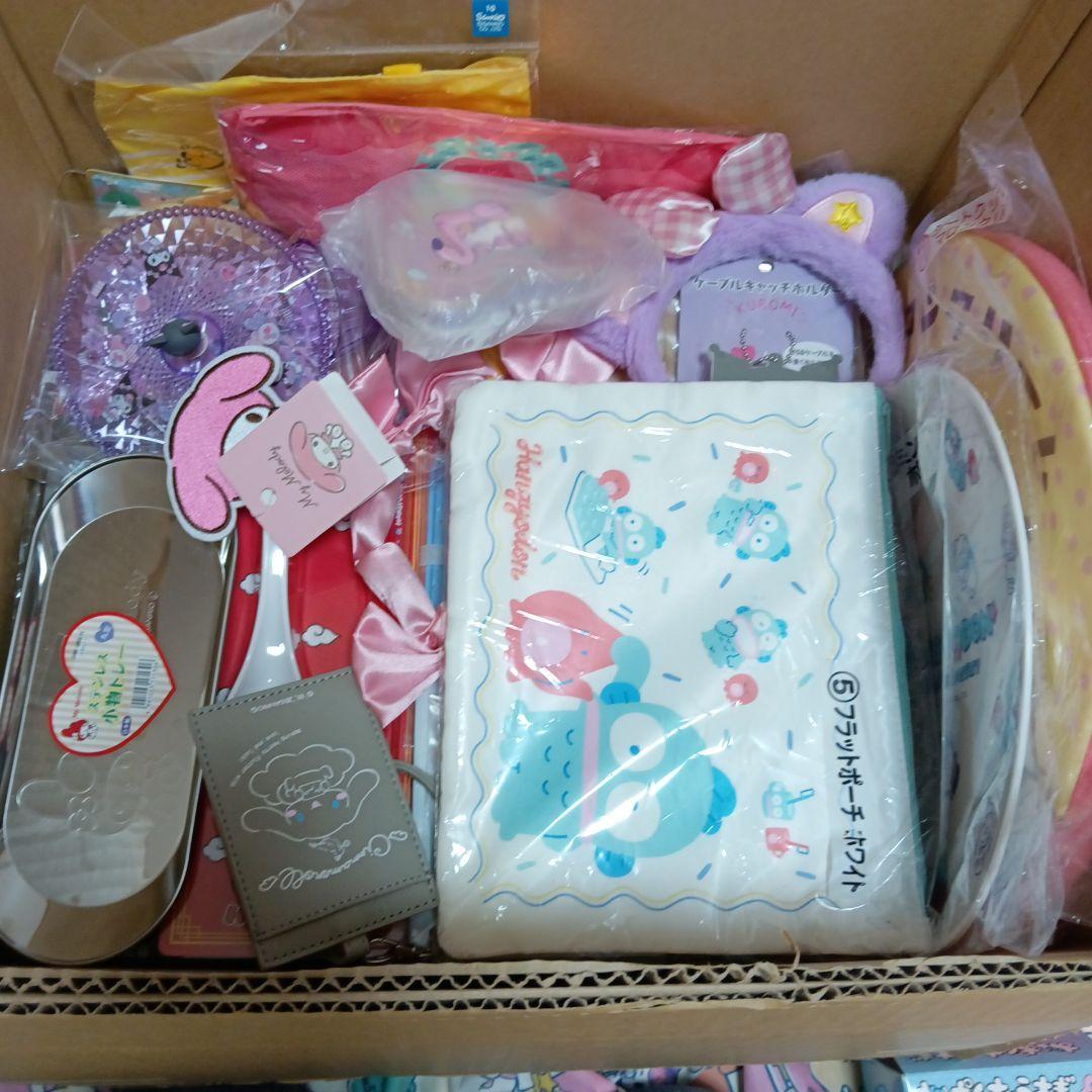 約１２０サイズ　キャラクターグッズ　大量　まとめ売り　セット　ノンジャンル