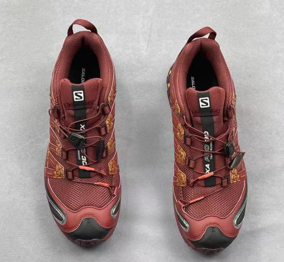 SALOMON XAPRO3D スポーツシューズ 干支限定年（馬年）